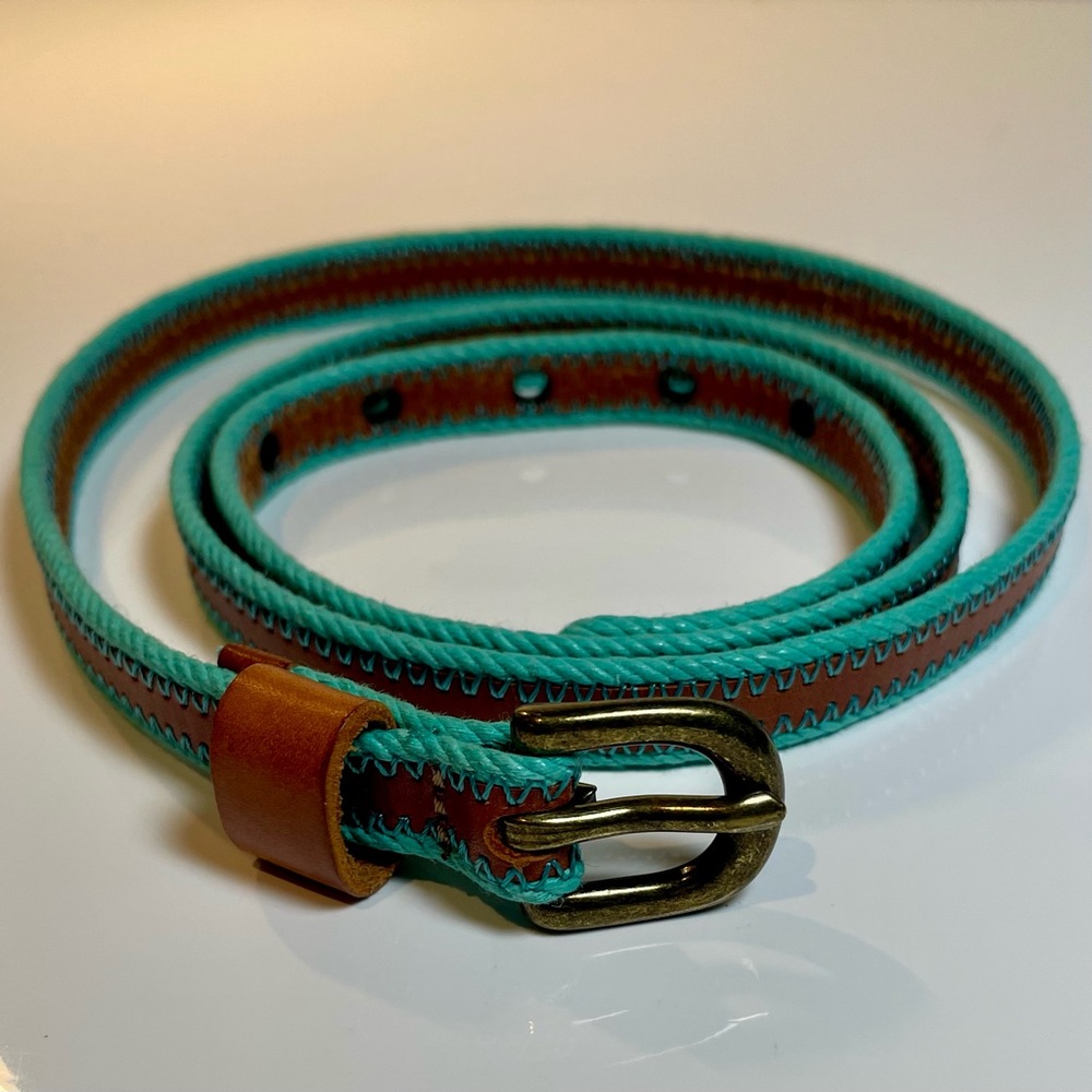 Gap tan leather belt